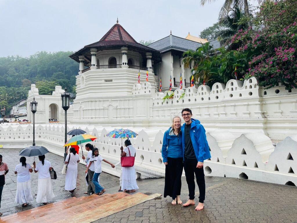 Dalada maligaya Sri lanka